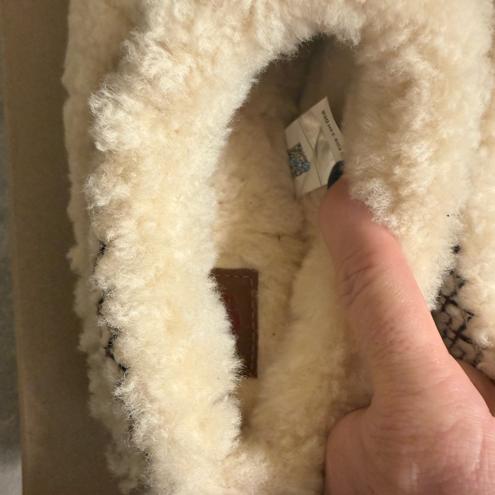 BNIB UGG Tazz Braid - Picture 7 of 11